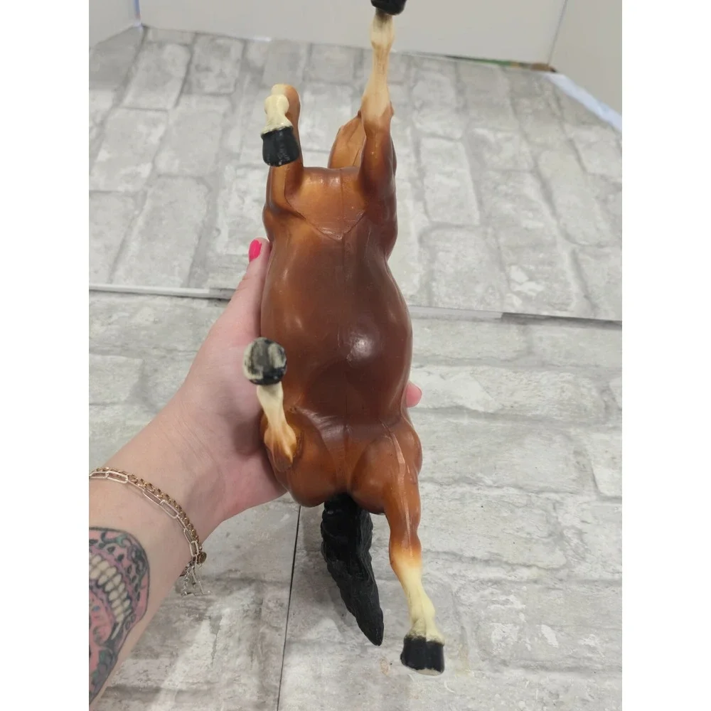 Vintage Breyer Running Mare Sugar 124‎ Bay Vintage Traditional Model Horse FLAW